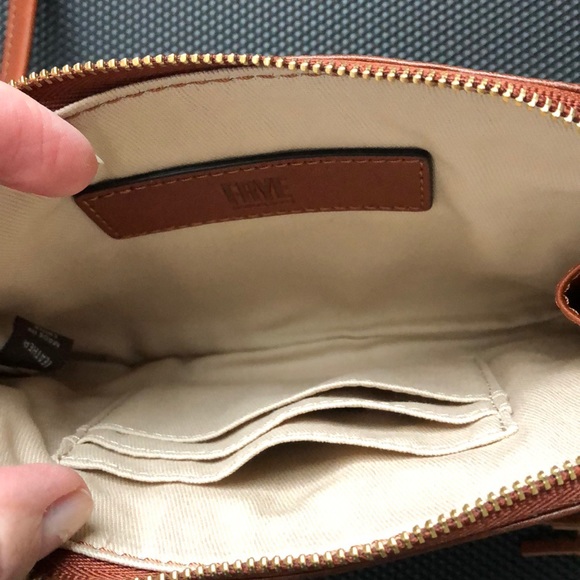 LAST ONE!! NWT FRYE PAIGE WRISTLET - Picture 5 of 5